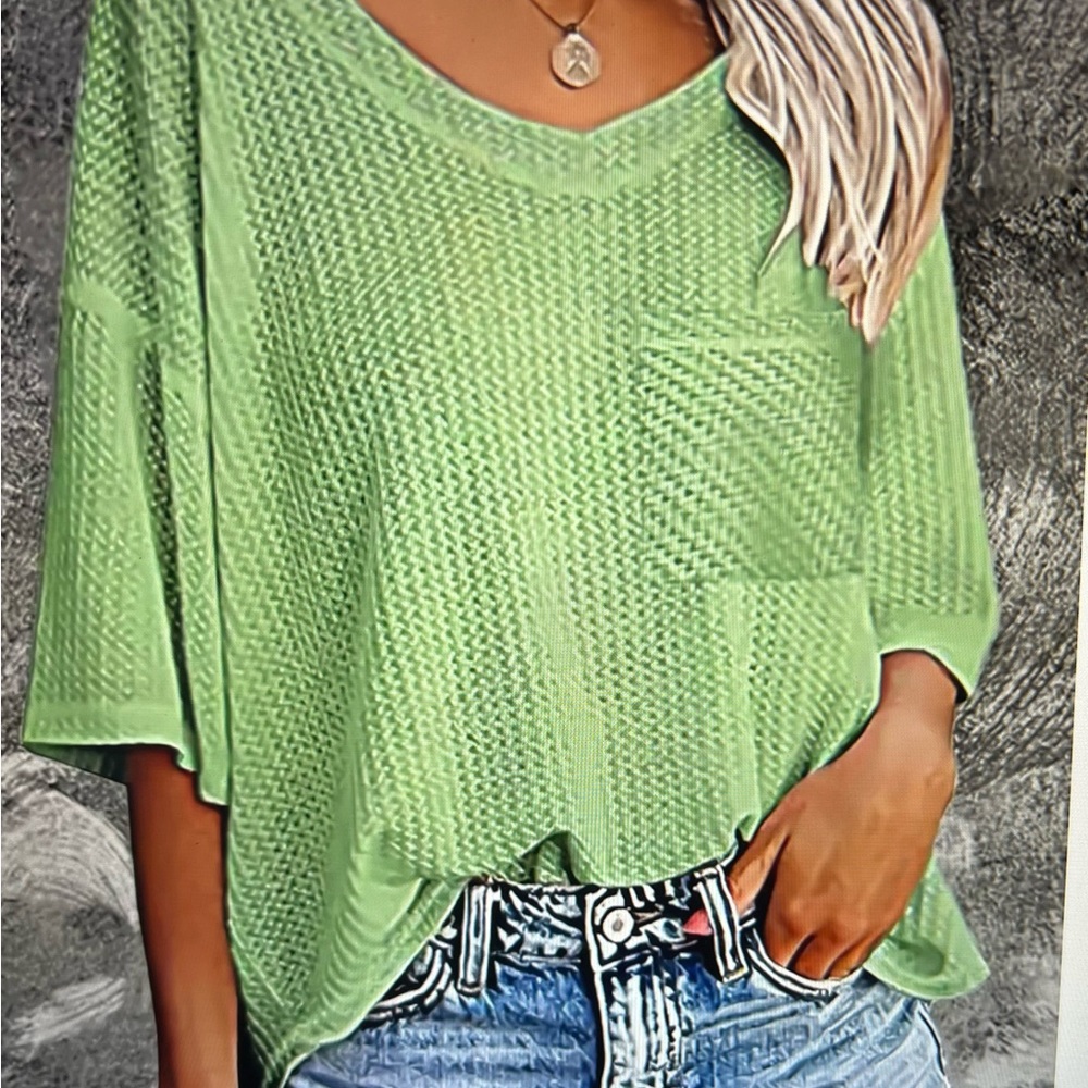 V neck waffle knit shirt